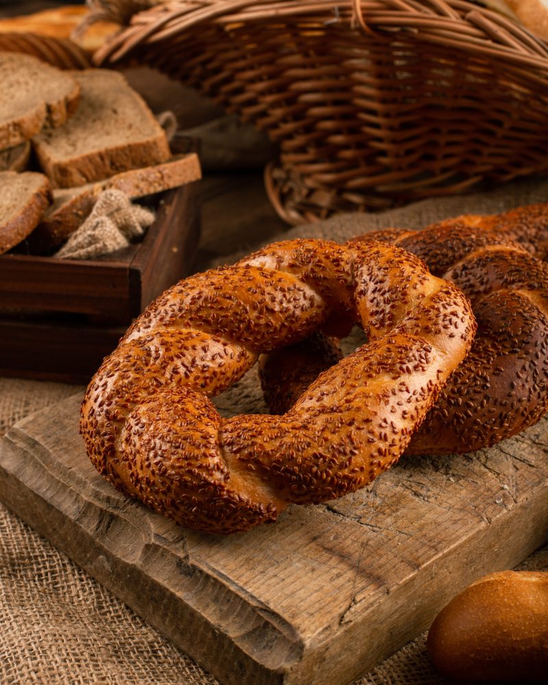 Turkish bagels with slices of bread